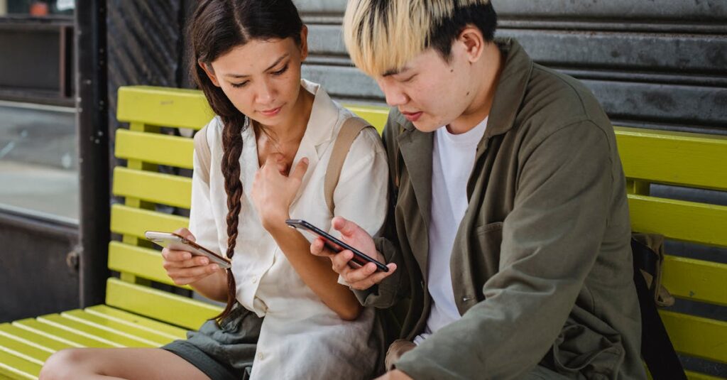 結婚を意識してマッチングアプリを選ぶ様子